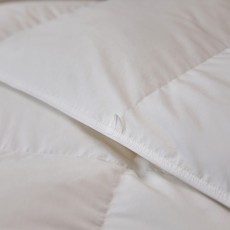 Overcloud® Premium White Down Comforter-80% DOWN
